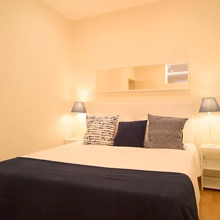 Апартаменты Anjos Lovers - Cozy & Bright Apt With Terrace *