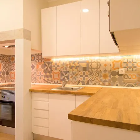Apartment Anjos Lovers - Cozy & Bright Apt With Terrace *